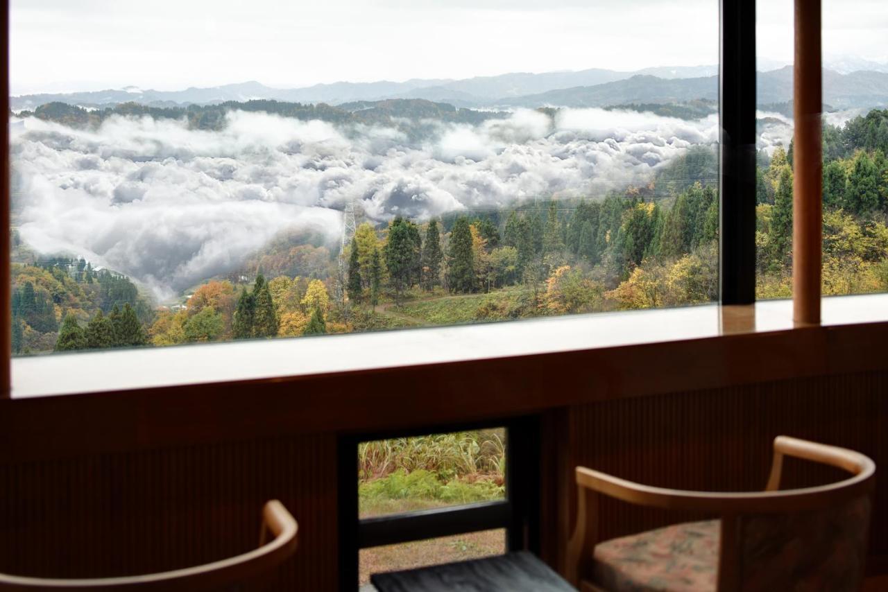 Unkai Hotel Tokamachi Bagian luar foto